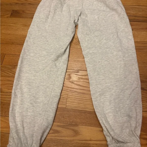 H&M light grey sweatpants women’s size xs - Picture 3 of 3
